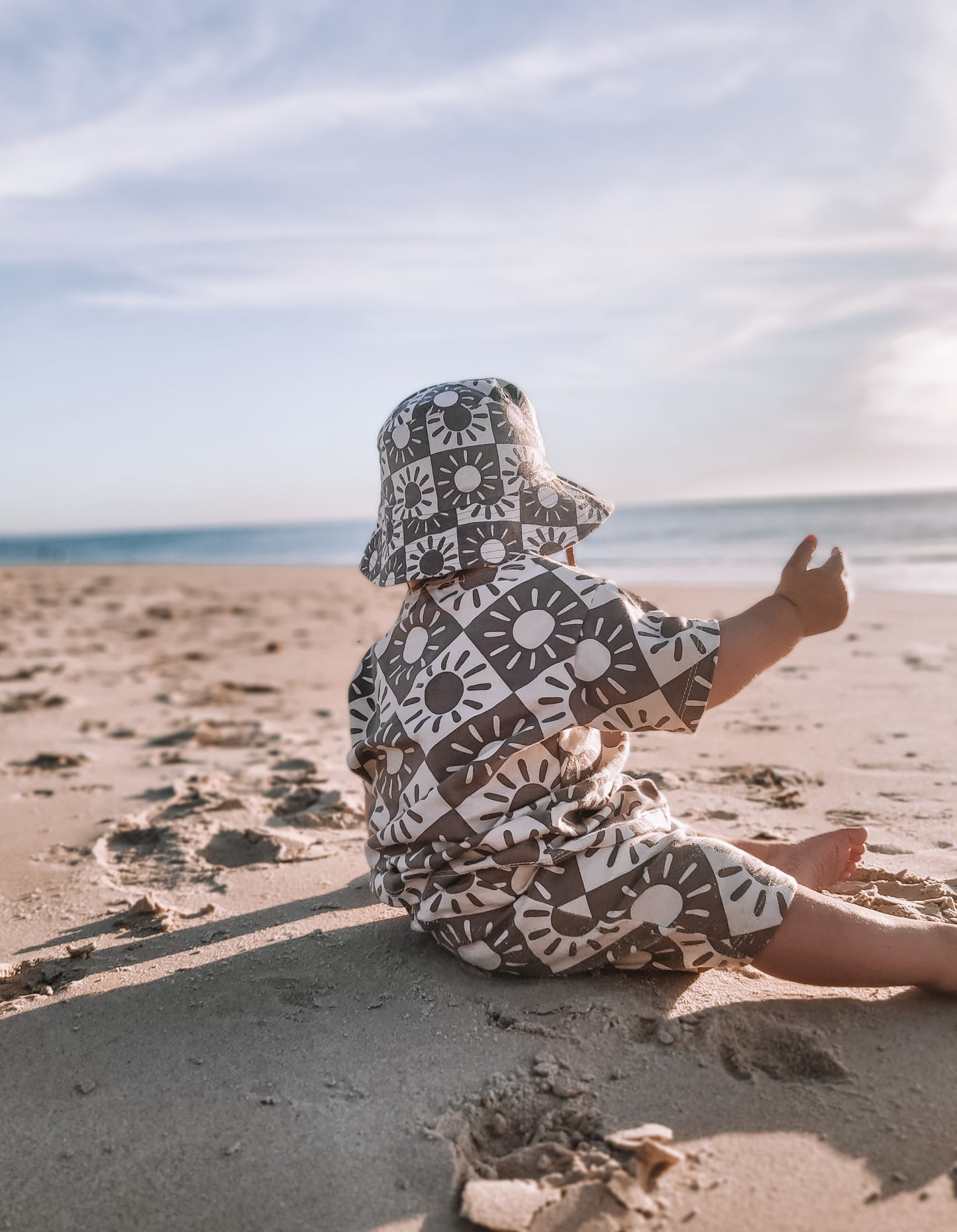 BRIGHTER DAYS TEE & SHORTS SET - MOCHA/COCONUT